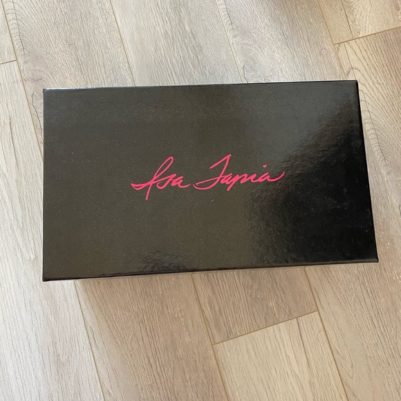 Isa tapia - Picture 8 of 11